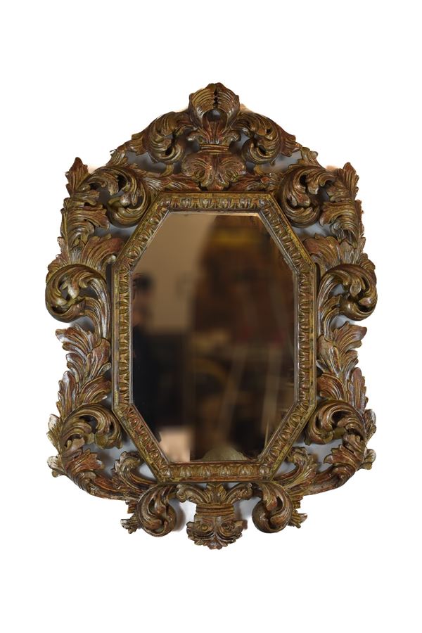 Specchiera da parete ottagonale in legno dorato