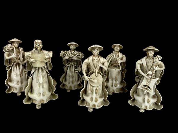 Lotto di sei figure dall'estremo oriente