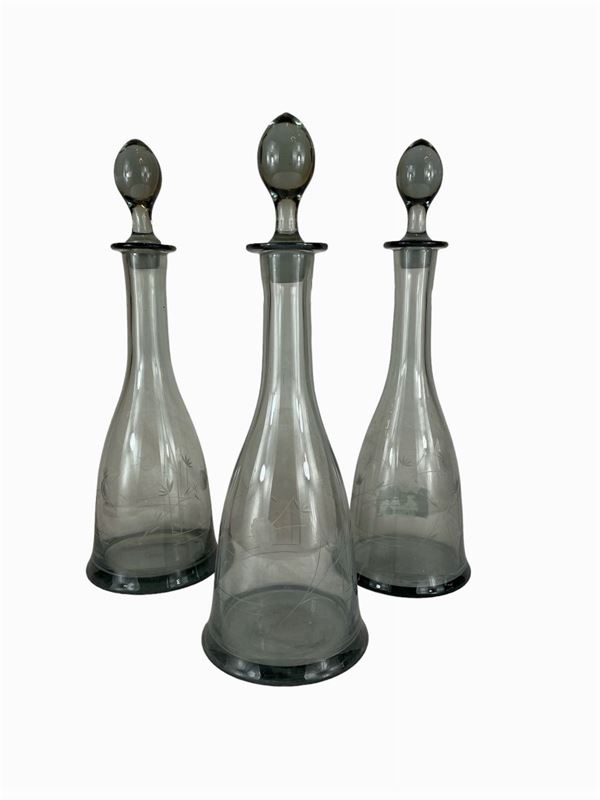 Lotto di tre bottiglie  (Metà XX sec.)  - Auction Antique and Modern Furnishings - Web Only - DAMS Casa d'Aste