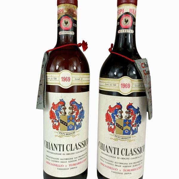 Due bottiglie di vino Chianti Classico