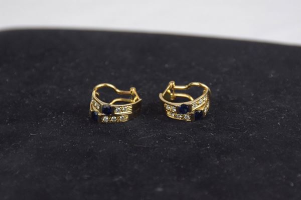 Orecchini in oro 18kt