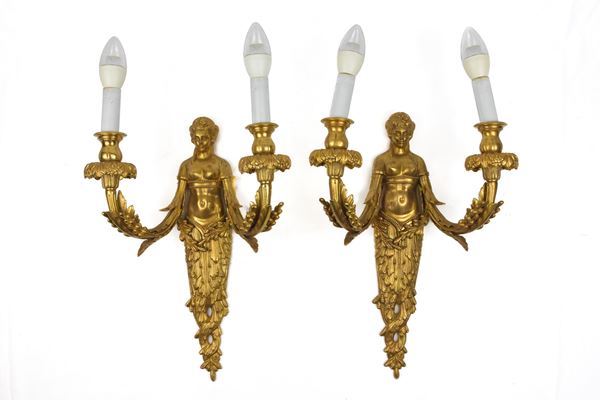 Coppia di appliques