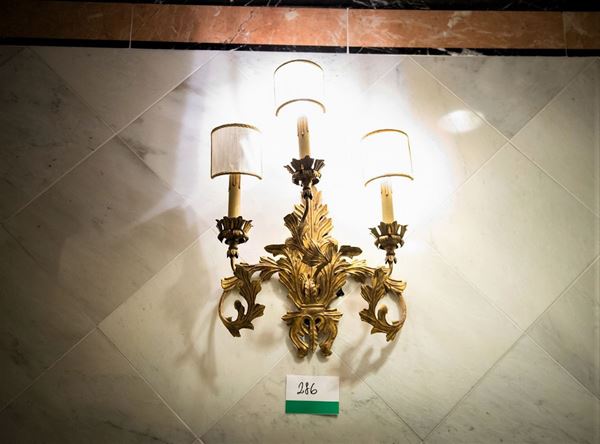 Quattro appliques da 3 luci