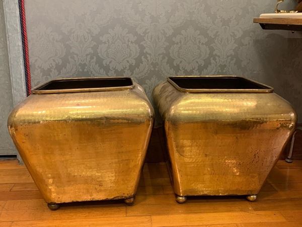 Coppia di sottovasi  (seconda metà XX secolo)  - Auction Furnishings and supplies from Hotel Aldrovandi Villa Borghese in Rome and other properties - DAMS Casa d'Aste