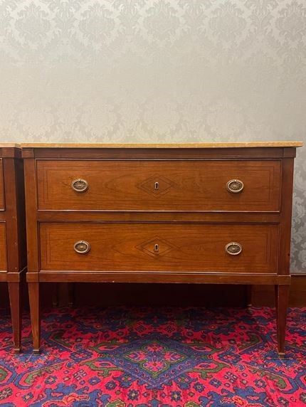 Comò a due cassetti  - Auction Furnishings and supplies from Hotel Aldrovandi Villa Borghese in Rome and other properties - DAMS Casa d'Aste