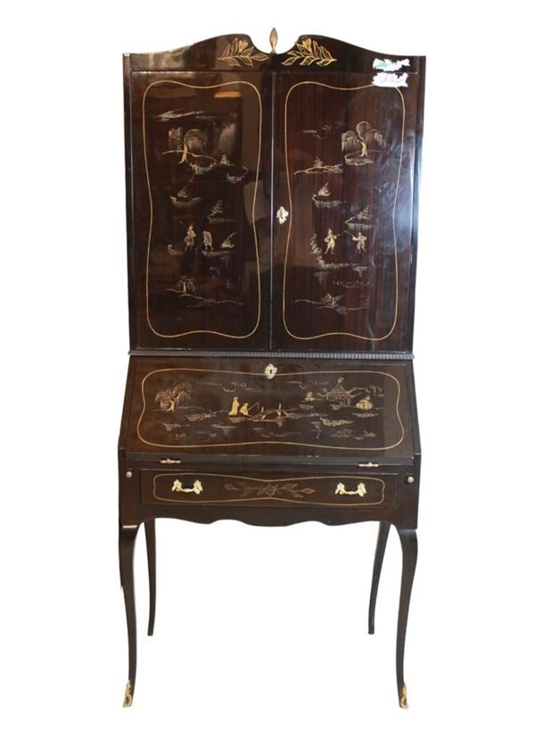 Trumeau in lacca nera a Chinoiserie  - Auction Furnishings and supplies from Hotel Aldrovandi Villa Borghese in Rome and other properties - DAMS Casa d'Aste