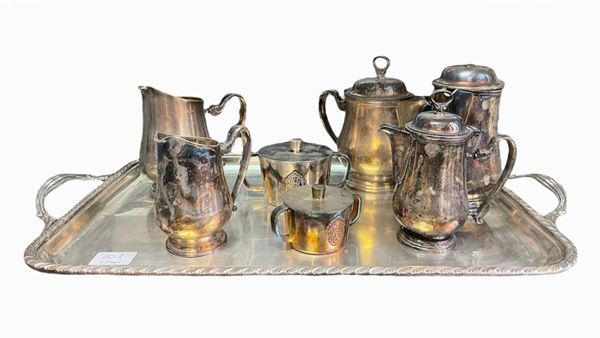 Set di otto elementi per la tavola  (XX secolo)  - Auction Furnishings and supplies from Hotel Aldrovandi Villa Borghese in Rome and other properties - DAMS Casa d'Aste