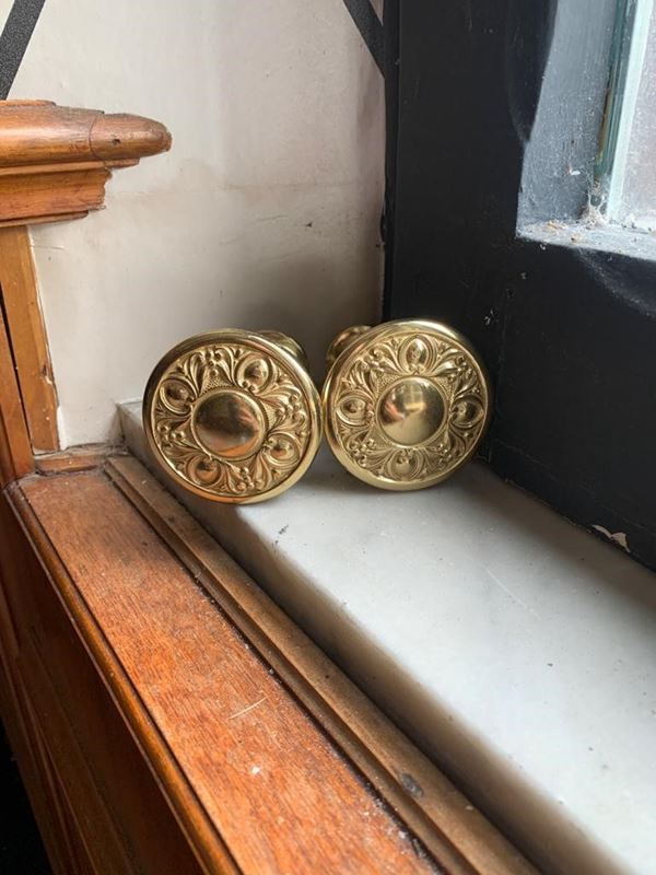 Lotto di 4 coppie di porta embrasse in bronzo