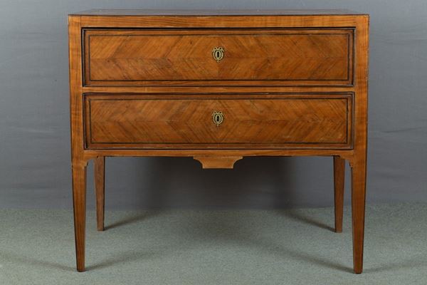 Two-drawer chest of drawers