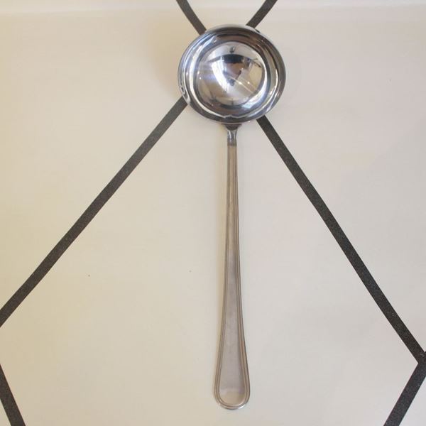 Set di 11 mestoli, Broggi  - metallo argentato / acciaio inox - Asta Arredi antichi, Design e Decorazioni Dell'Hotel Aldrovandi Villa Borghese e Altre Committenze Private - Parte 2 - DAMS Casa d'Aste