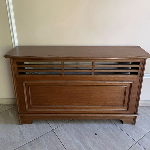 Copritermosifone in legno