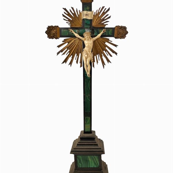 Crocifisso  ('800)  - Auction Furnishings, design and decorations from Hotel Aldrovandi Villa Borghese and other properties-Part 2 - DAMS Casa d'Aste