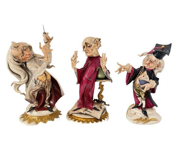 Tre sculture caricaturali