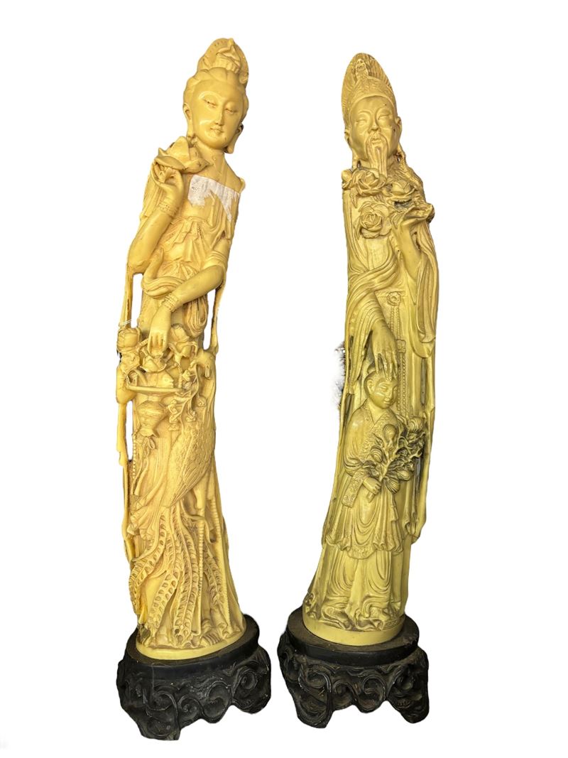 Coppia di Figure Femminili