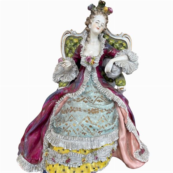 Dama in porcellana policroma 