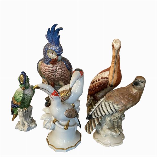 Set di 5 sculture di volatili
