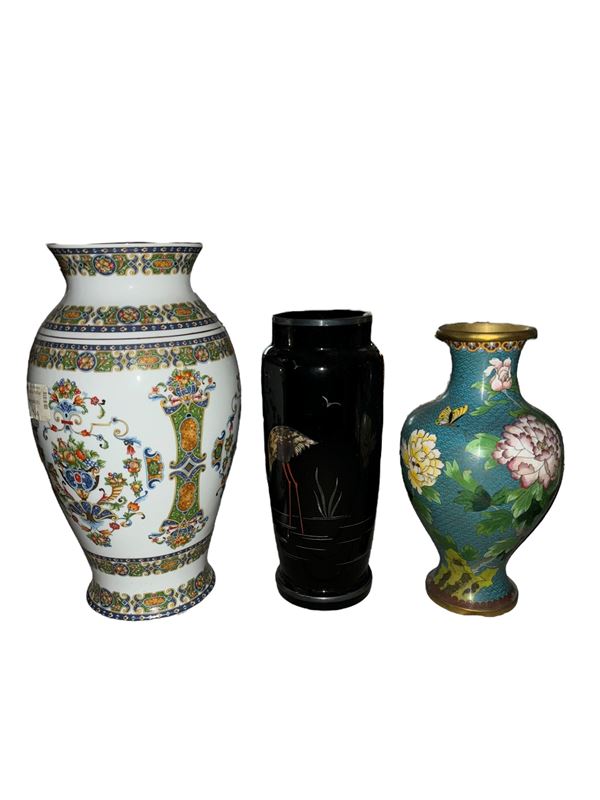Miscellanea di 3 vasi  - porcellana - Asta Brocantage Natalizio - Web Only - DAMS Casa d'Aste