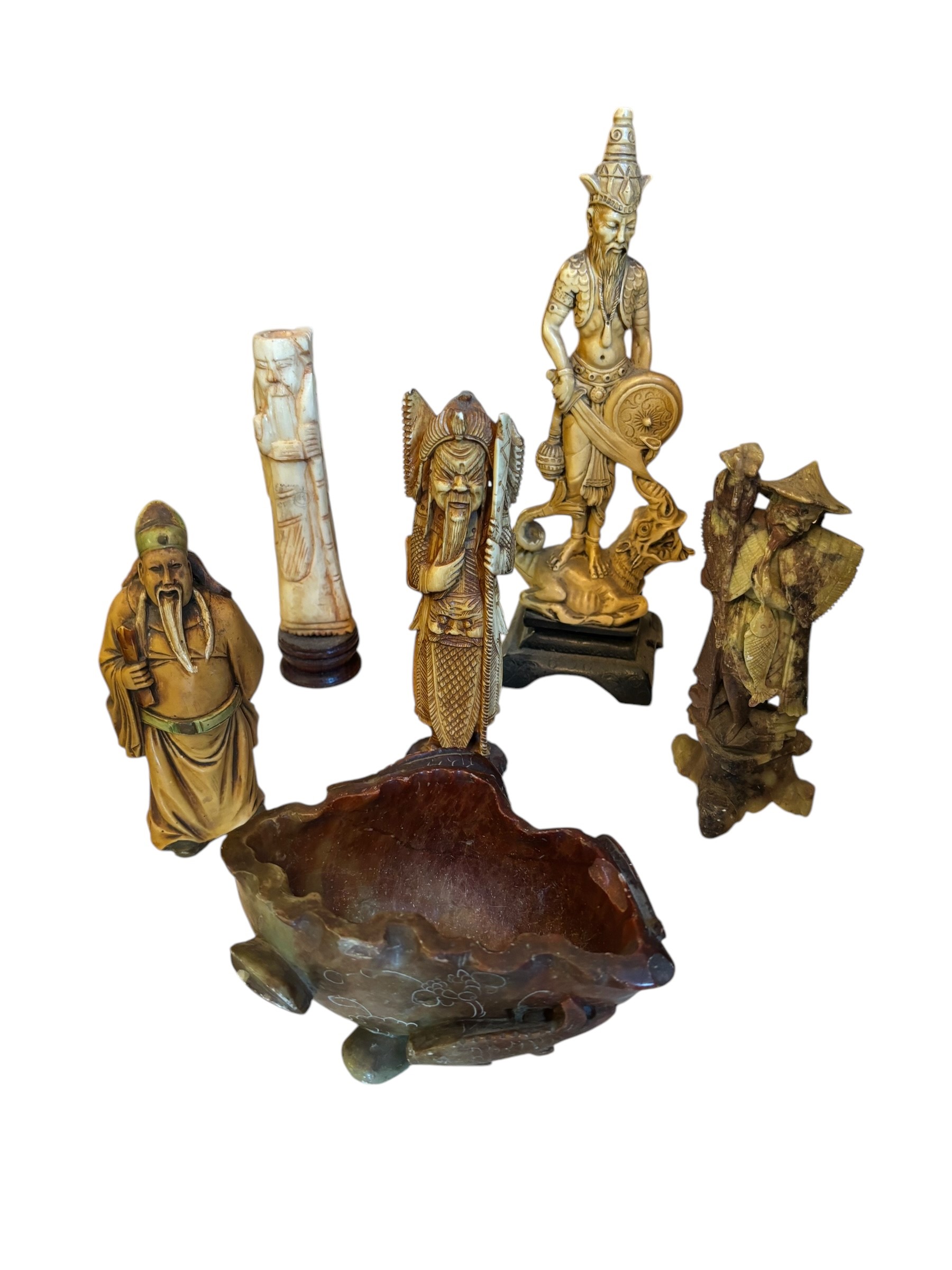 Set di 22 Sculture in Materiale Vario