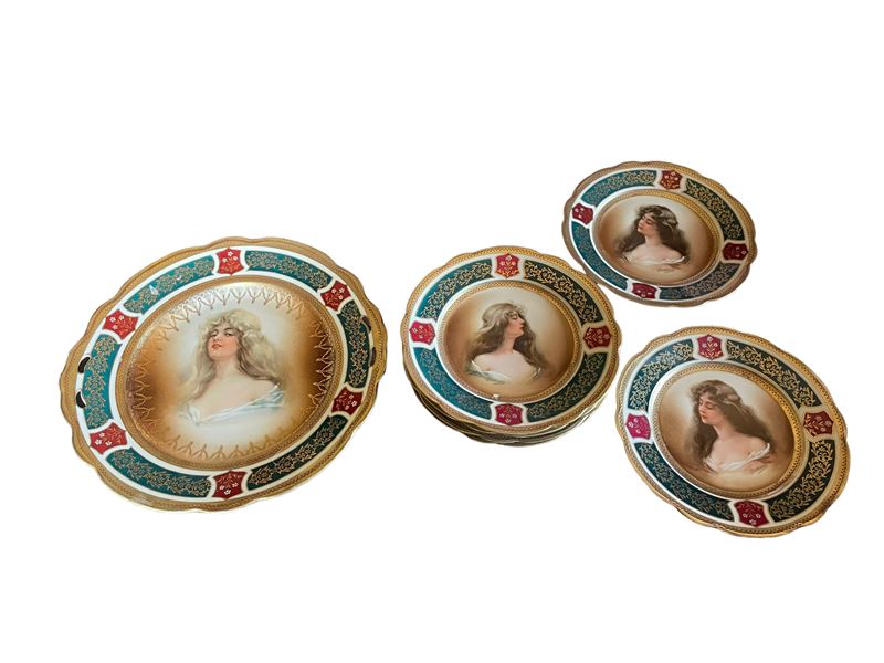Set di Sette Piatti