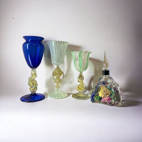 Set di tre calici e una boccetta