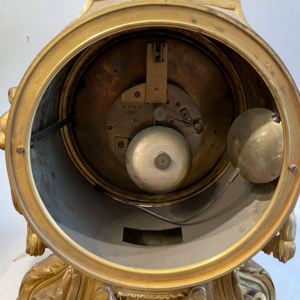 Orologio da tavolo in bronzo dorato