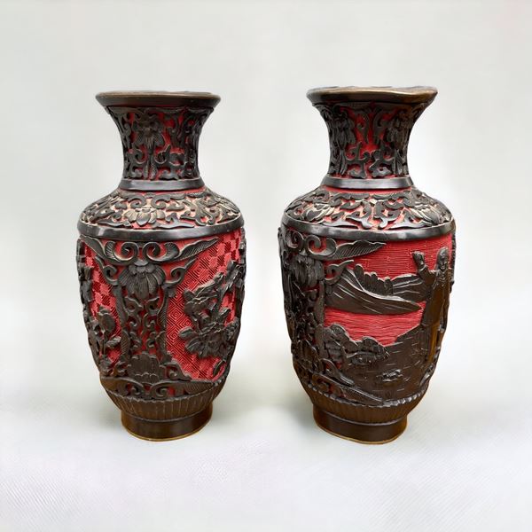 Coppia vasetti (color nero e rosso)