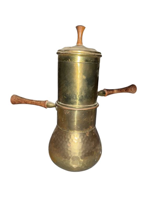 Caffettiera in ottone e manico in legno  - Asta Brocantage Natalizio - Web Only - DAMS Casa d'Aste