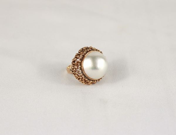 Anello con perla mabé