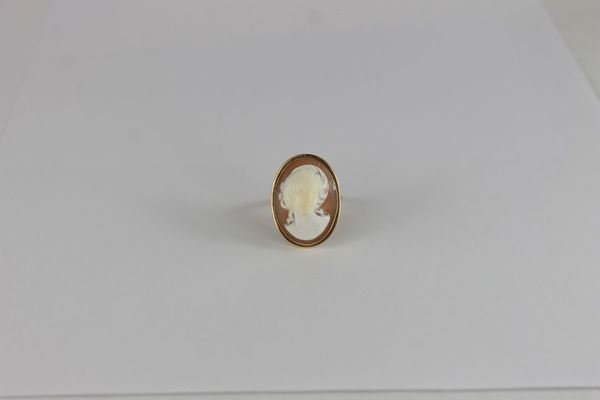 Anello con cammeo