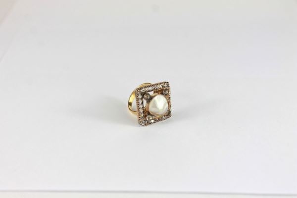 Anello con madreperla