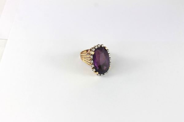 Anello in oro, diamanti e ametista