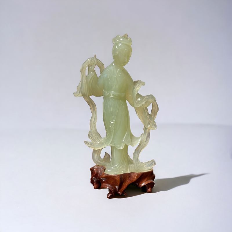 Scultura Raffigurante Geisha