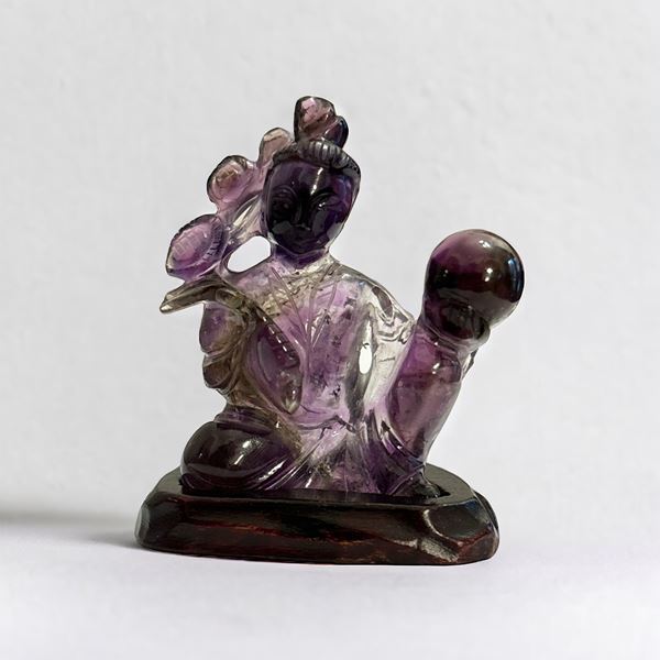 Figura scolpita in ametista