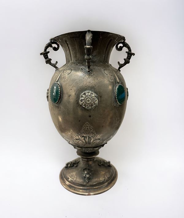 Vaso portafiori in metallo argentato