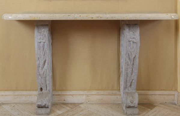 Coppia di basamenti in pietra con piano in marmo