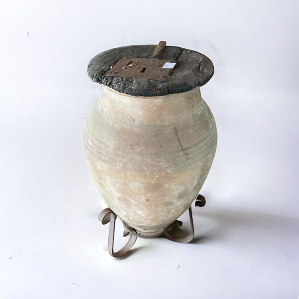 Coppia di orci in terracotta