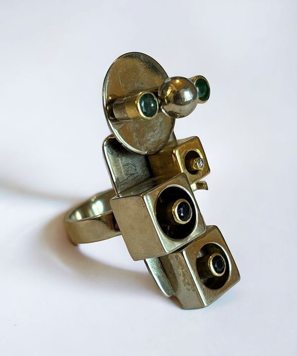Anello con figure geometriche