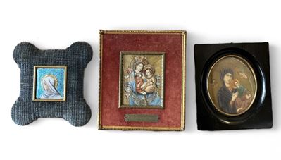 Lotto di Tre Miniature