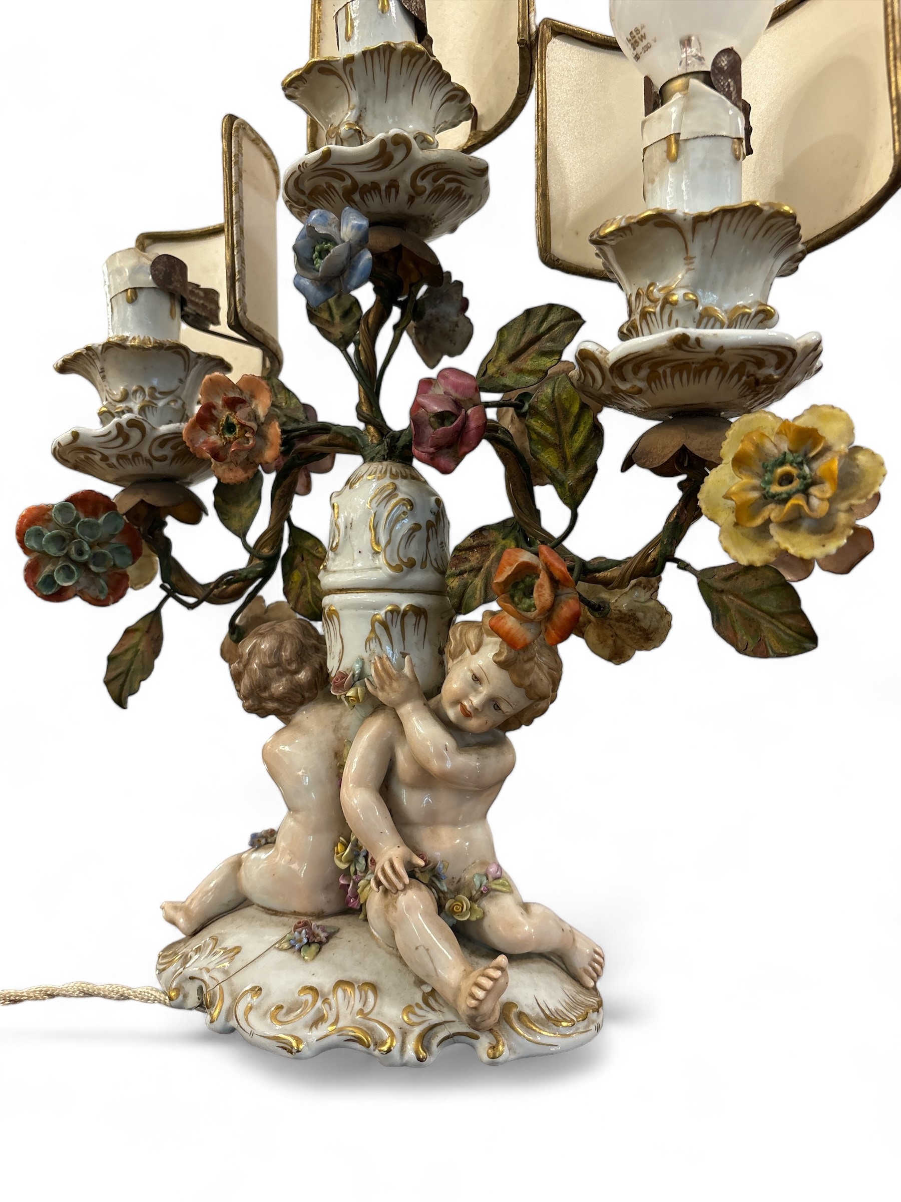 Capodimonte - Coppia di Candelabri a Tre Bracci