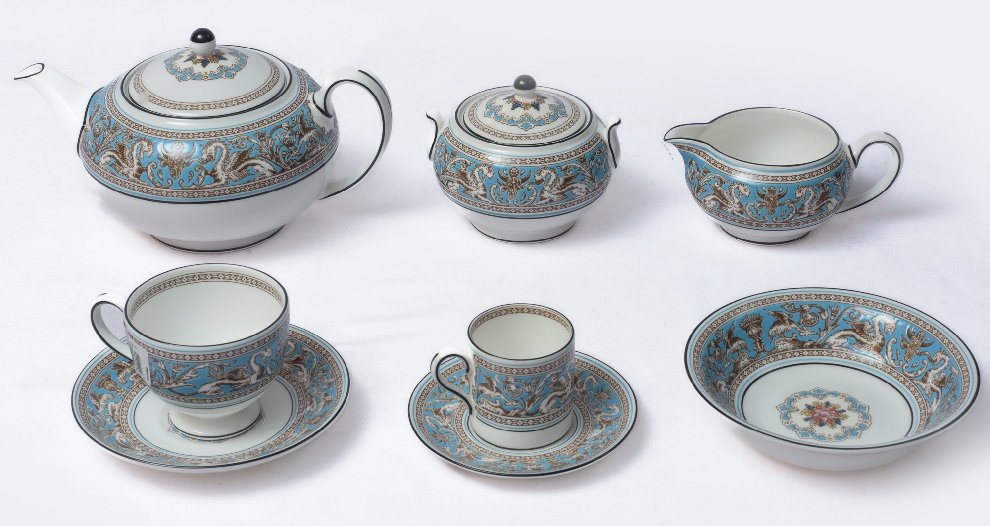 WEDGWOOD - Servizio di piatti per 12 persone, mod. Florentine Turquoise
