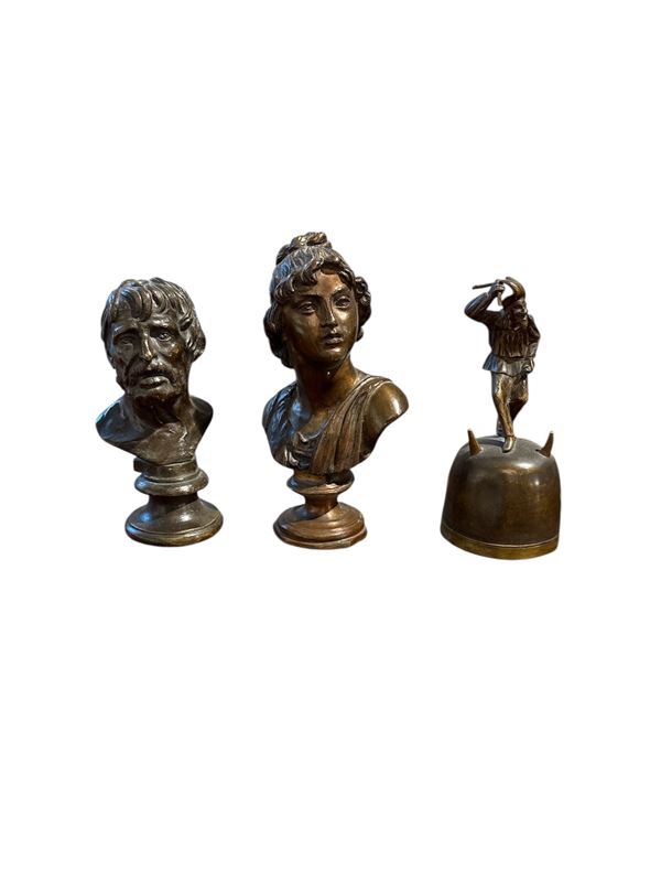 Set di tre piccole sculture