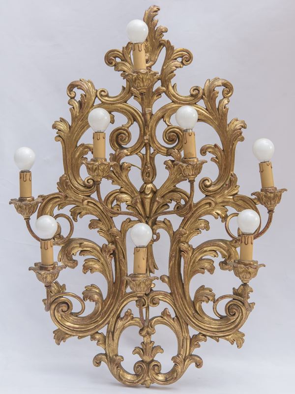 Serie di tre appliques