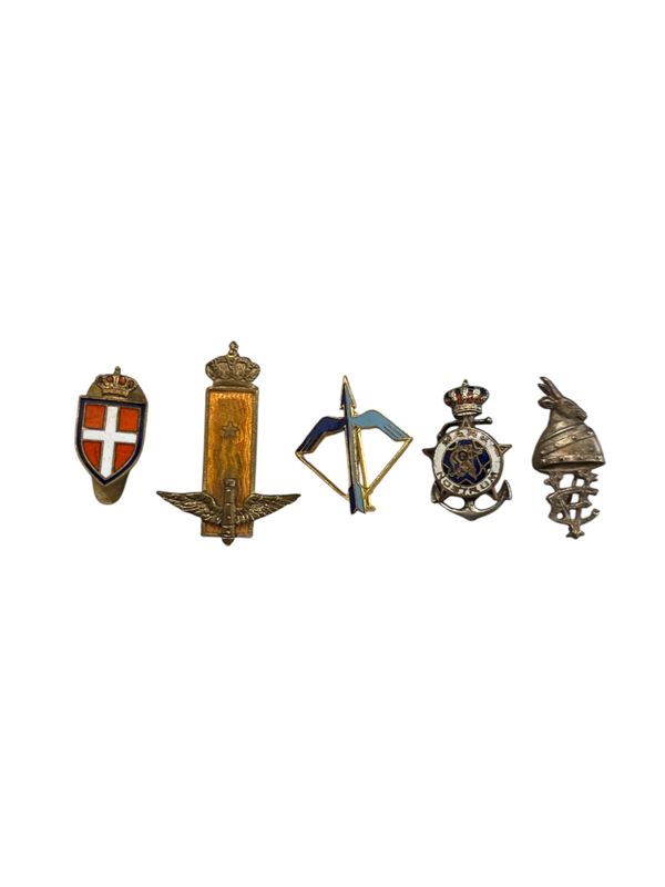Lotto di cinque distintivi  - Auction Numismatica, Medaglistica e Memorabilia - DAMS Casa d'Aste