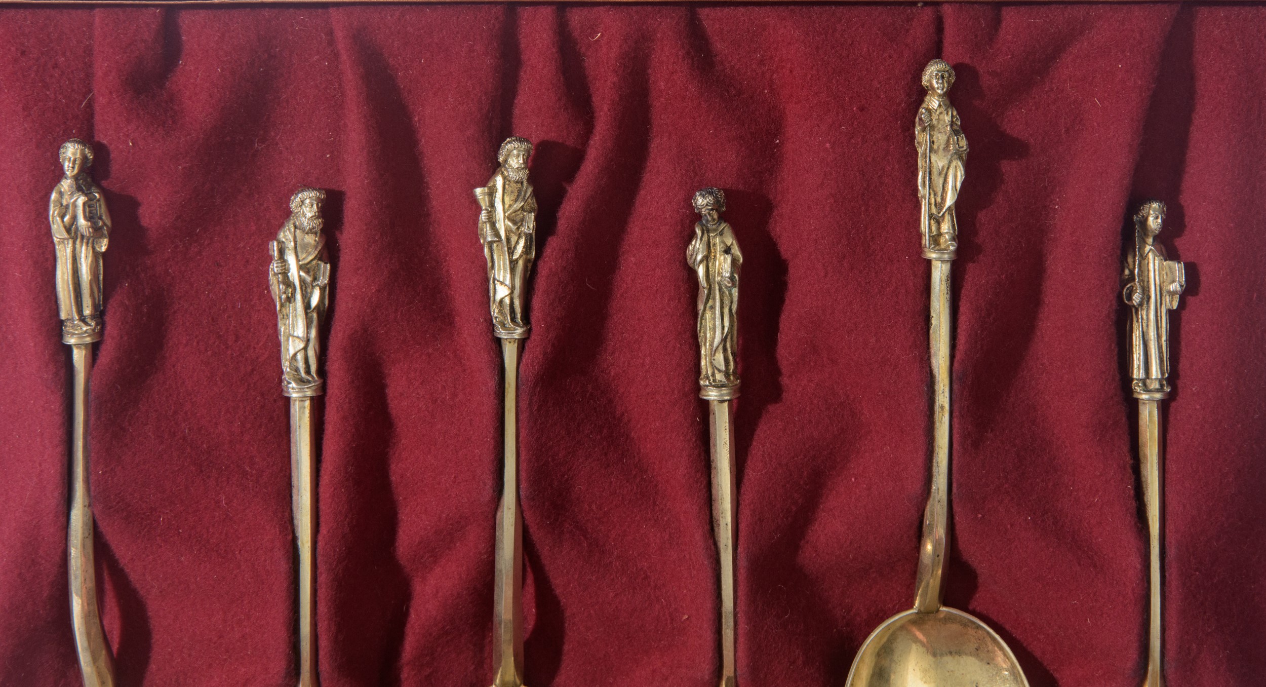 Set di cucchiai in argento Vermeille