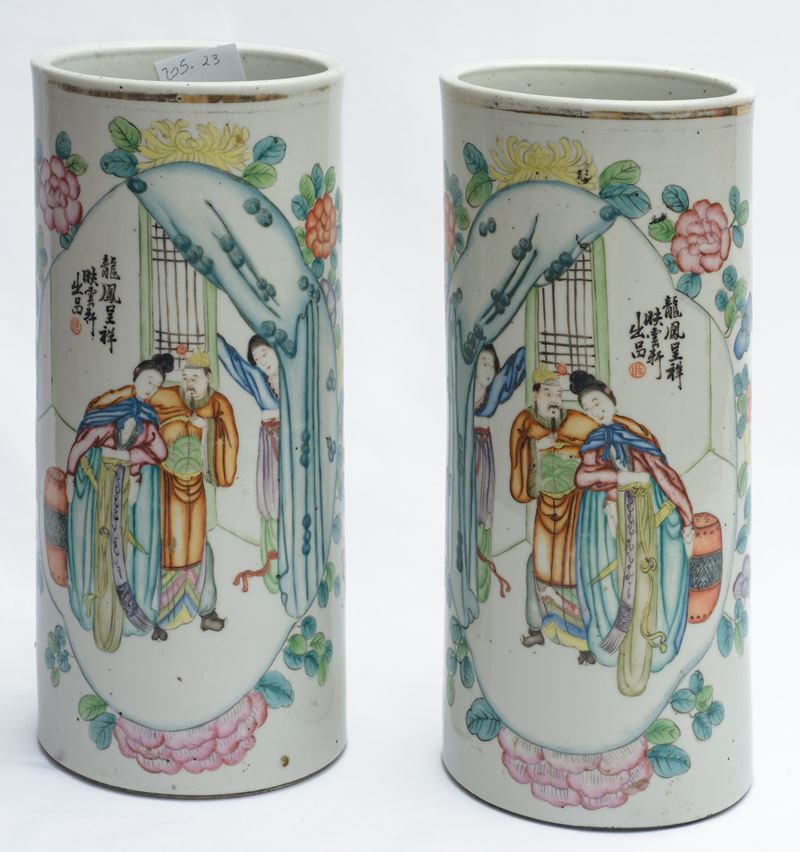 Coppia di vasi porta pennelli