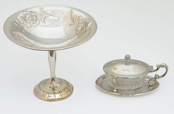 Alzatina e formaggiera in metallo argentato  (Xx secolo)  - Asta Art de la Table, Argenti e Vetri - DAMS Casa d'Aste