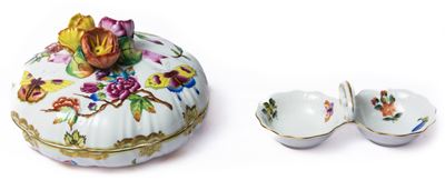 Herend, Biscottiera e Salière mod. Queen Victoria, ceramica dipinta a mano