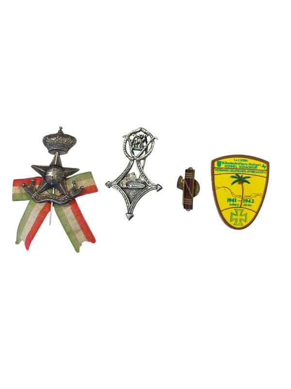 Lotto di tre spille e una fascetta  - Auction Numismatica, Medaglistica e Memorabilia - DAMS Casa d'Aste