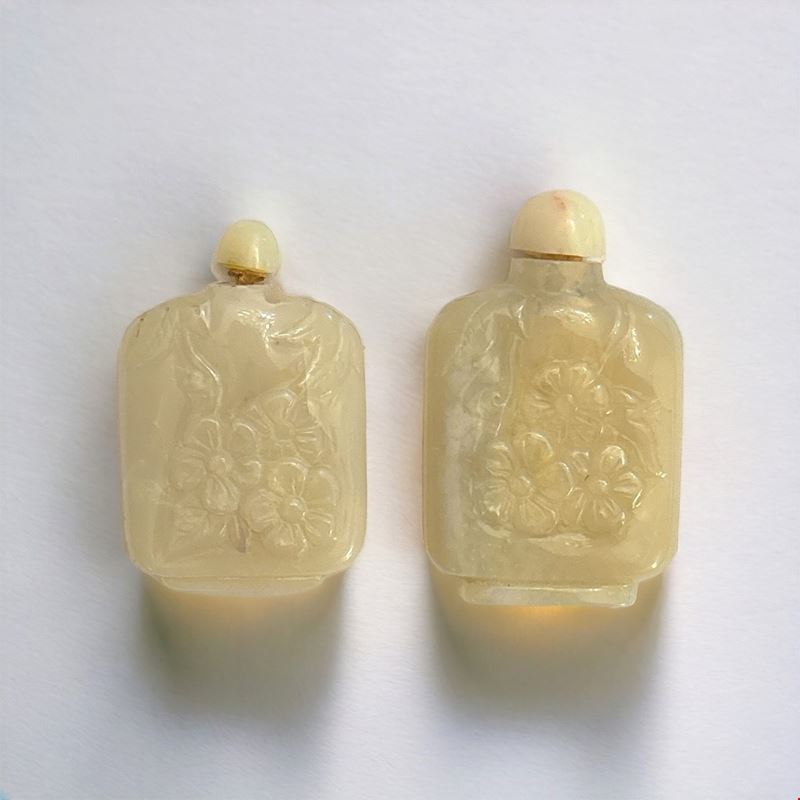 Due Snuff Bottles