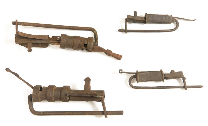 Quattro antiche serrature